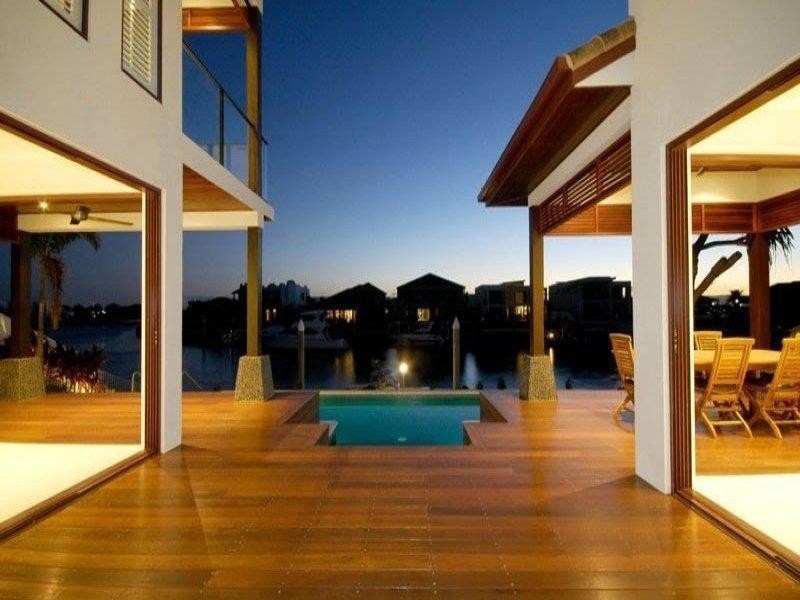 Paradise Point QLD 4216