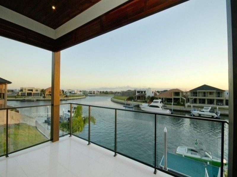 Paradise Point QLD 4216