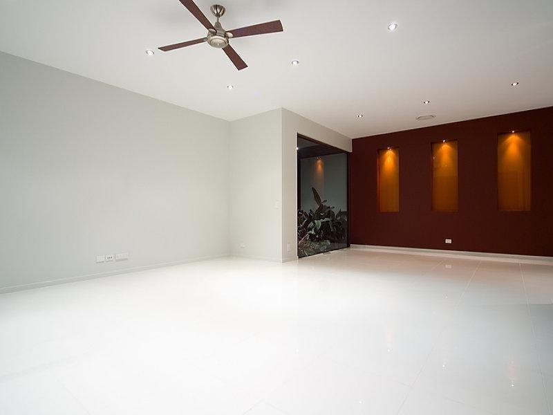 Paradise Point QLD 4216