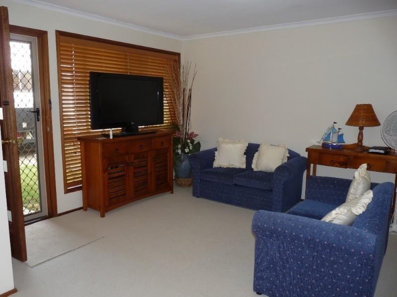 2/46 Kangaroo Avenue, Coombabah QLD 4216