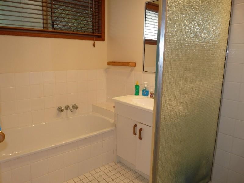 2/46 Kangaroo Avenue, Coombabah QLD 4216