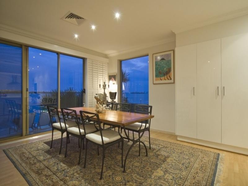 Paradise Point QLD 4216