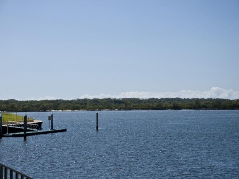 Paradise Point QLD 4216