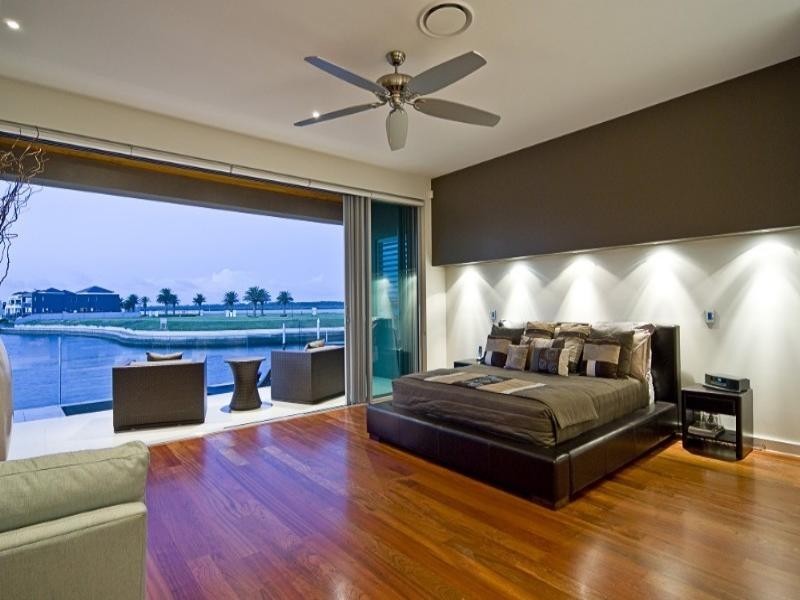 Paradise Point QLD 4216