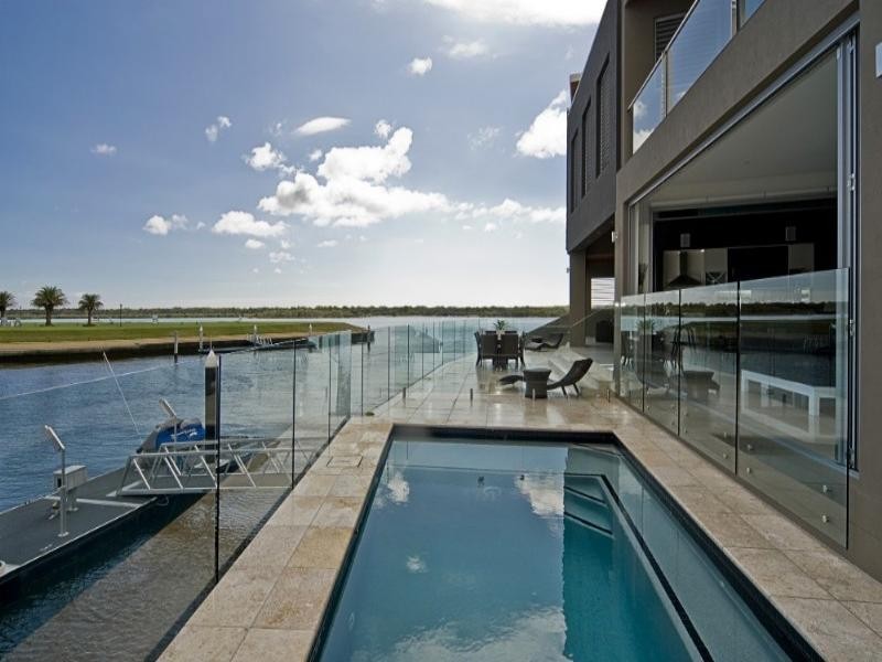 Paradise Point QLD 4216