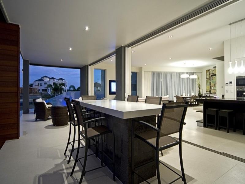 28 Royal Albert Crescent, Paradise Point QLD 4216