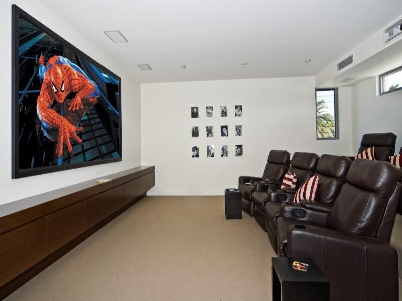 Paradise Point QLD 4216