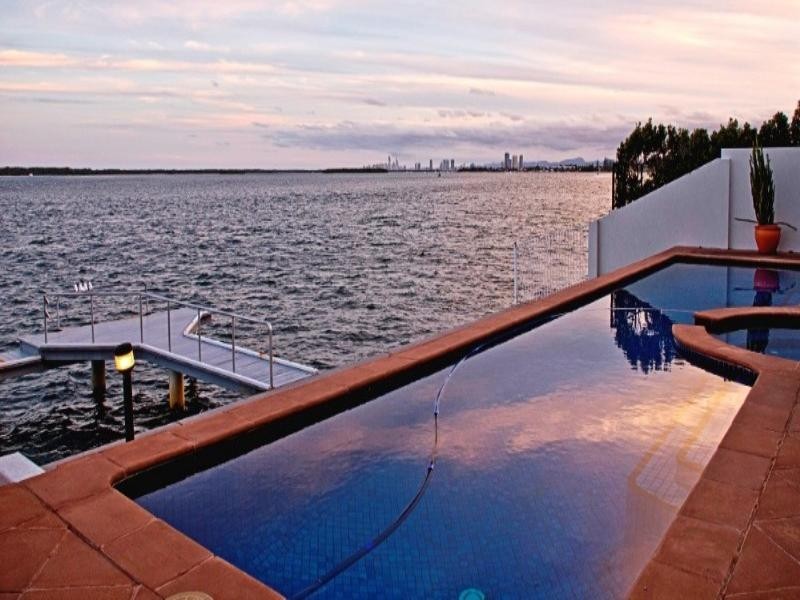 Paradise Point QLD 4216