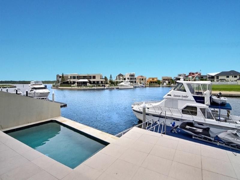 Paradise Point QLD 4216