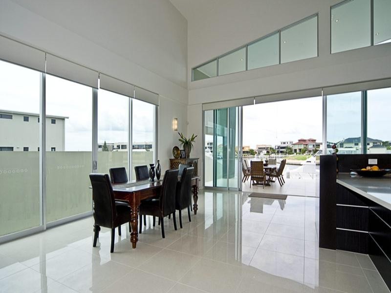 Paradise Point QLD 4216