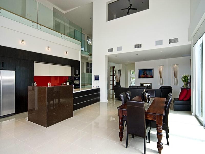 Paradise Point QLD 4216