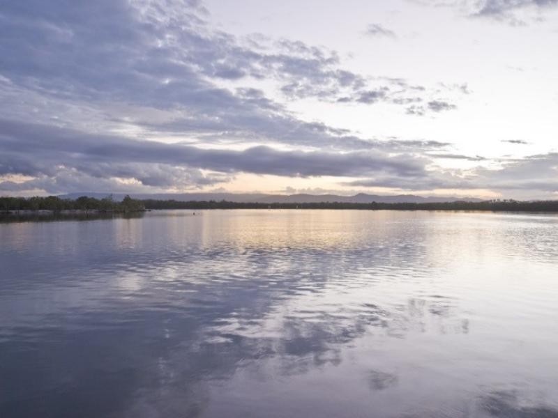 36 Knightsbridge Pde West, Paradise Point QLD 4216