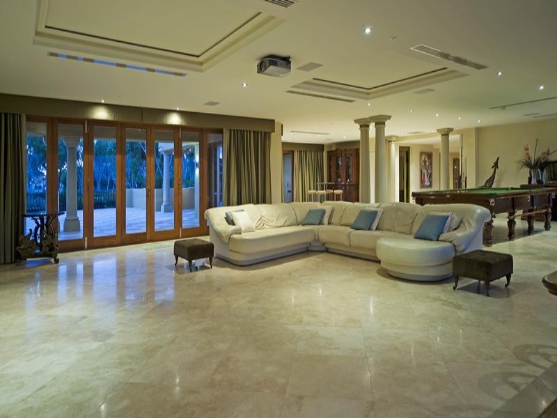 3 Sir Lancelot Close, Paradise Point QLD 4216