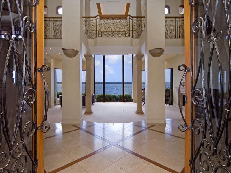 3 Sir Lancelot Close, Paradise Point QLD 4216