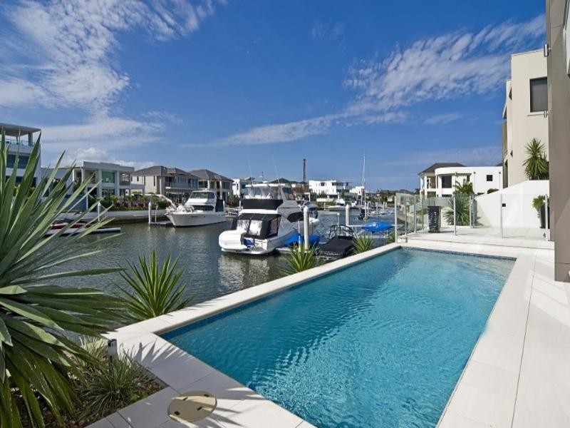 Paradise Point QLD 4216