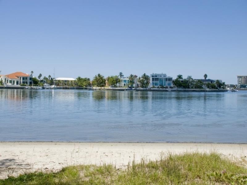 Paradise Point QLD 4216