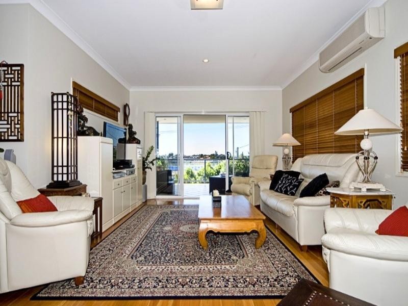 Paradise Point QLD 4216