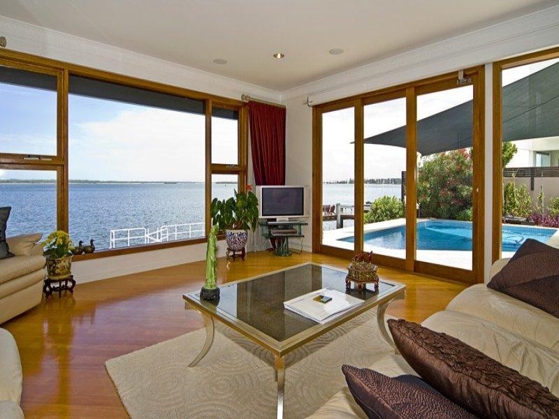 Paradise Point QLD 4216