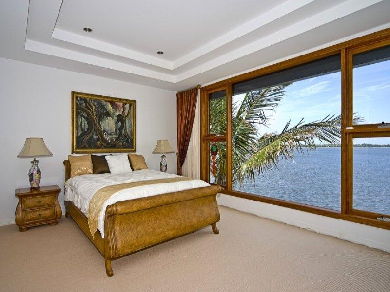 Paradise Point QLD 4216