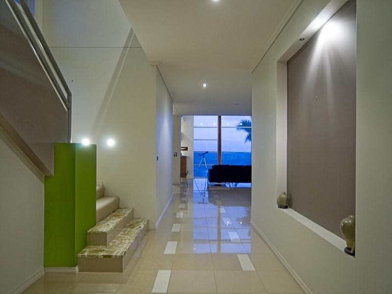 44 King Charles Drive, Paradise Point QLD 4216