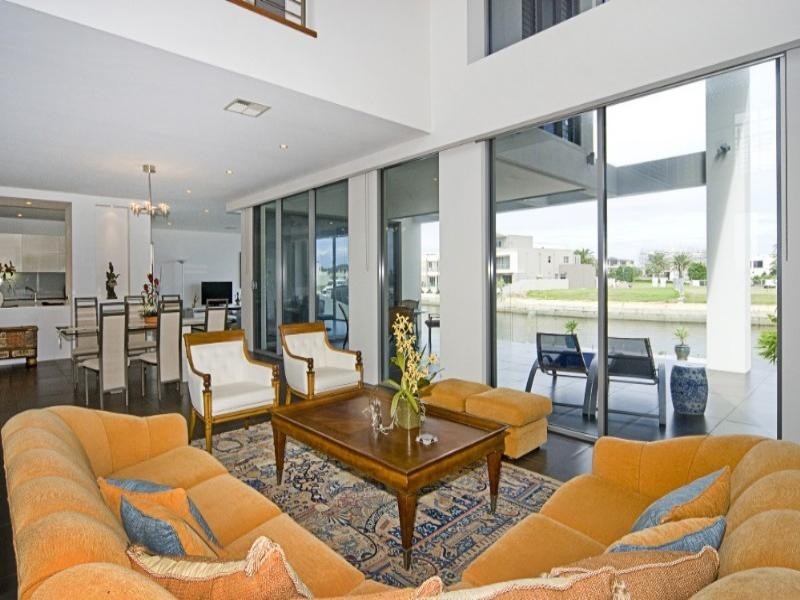 36 Knightsbridge Pde West, Paradise Point QLD 4216