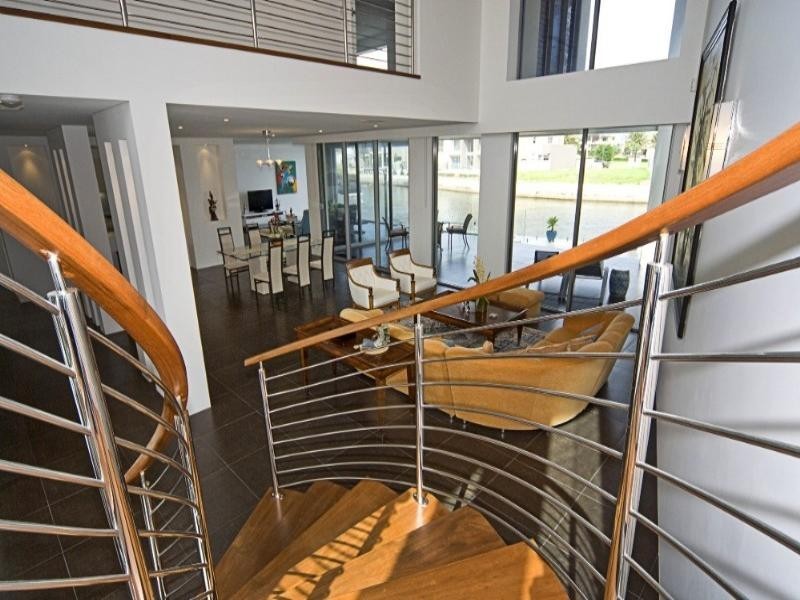 36 Knightsbridge Pde West, Paradise Point QLD 4216