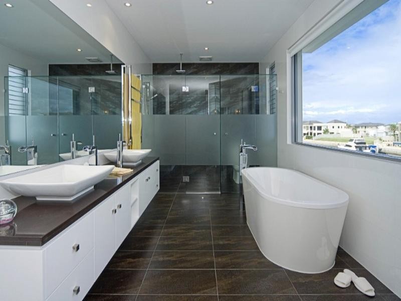 36 Knightsbridge Pde West, Paradise Point QLD 4216