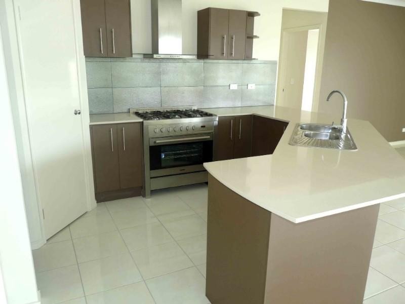 Hope Island QLD 4212