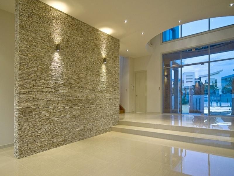 33 Royal Albert Crescent, Paradise Point QLD 4216