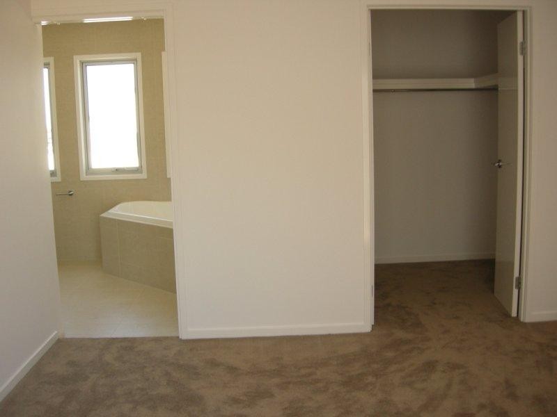 Paradise Point QLD 4216