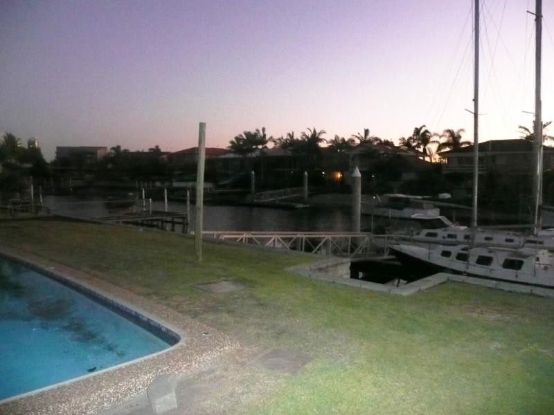 18 Huon Crescent, Runaway Bay QLD 4216