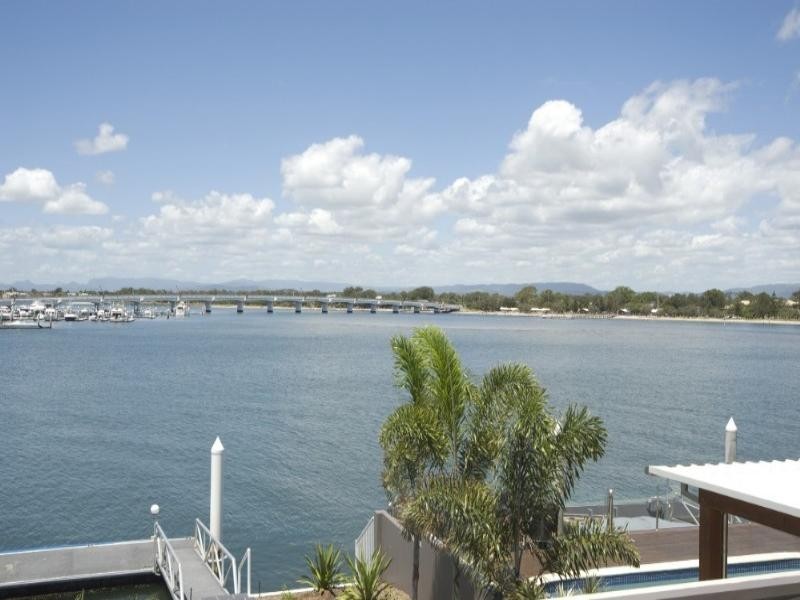 34 Brittanic Crescent, Paradise Point QLD 4216