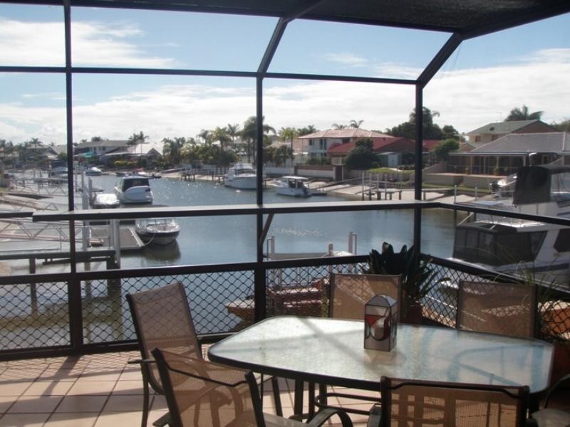Paradise Point QLD 4216