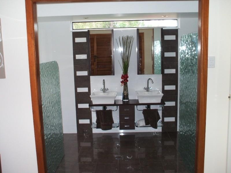 Paradise Point QLD 4216