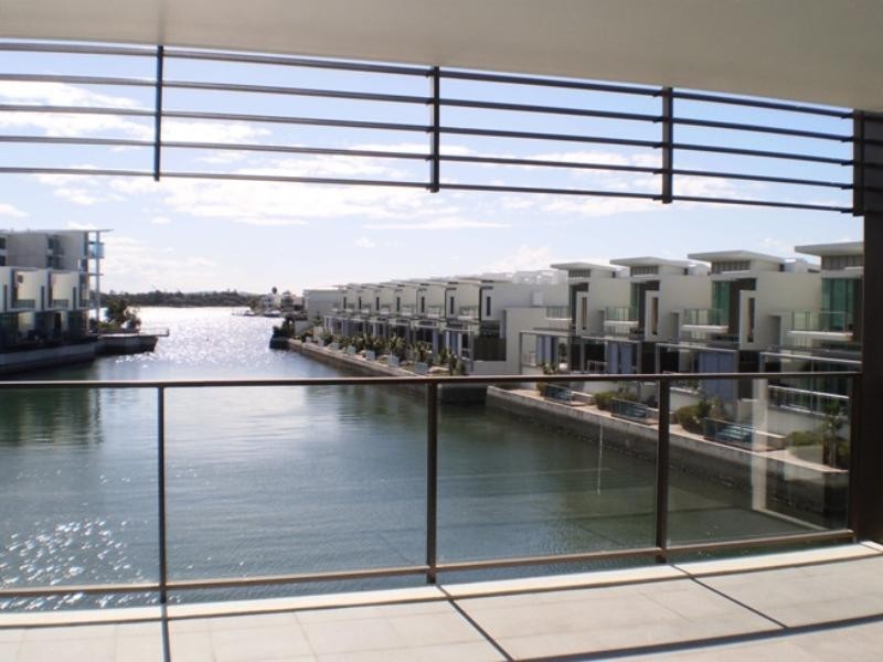 Paradise Point QLD 4216