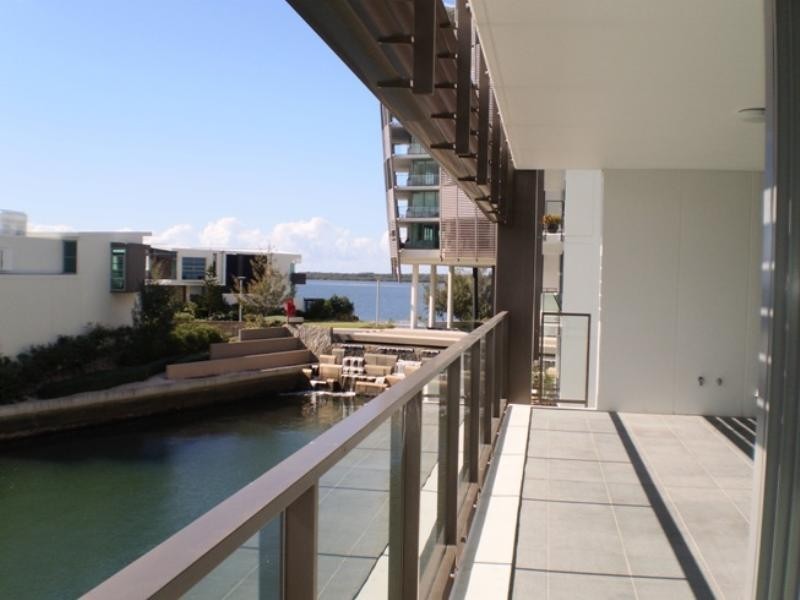 Paradise Point QLD 4216