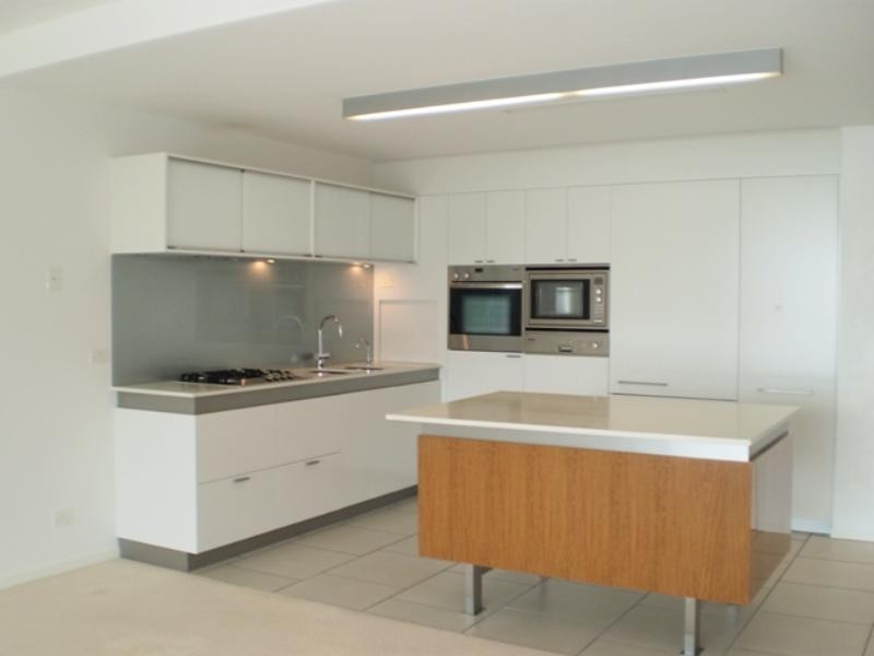 Paradise Point QLD 4216