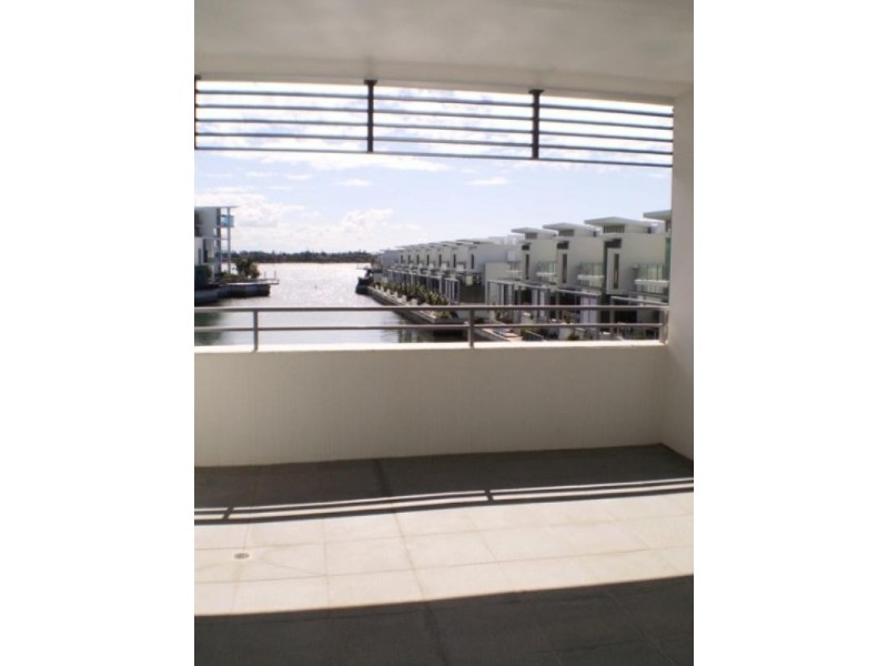 Paradise Point QLD 4216