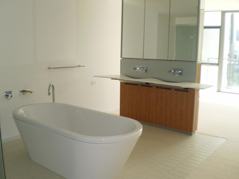 Paradise Point QLD 4216