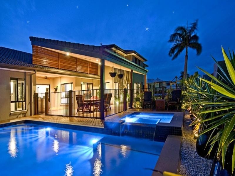 2 Biscay Way, Coombabah QLD 4216