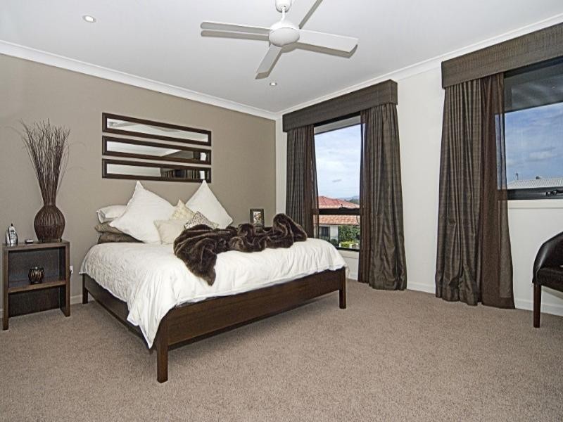 2 Biscay Way, Coombabah QLD 4216