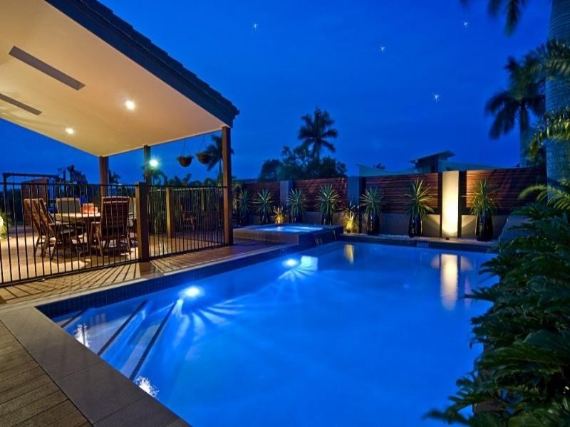 2 Biscay Way, Coombabah QLD 4216