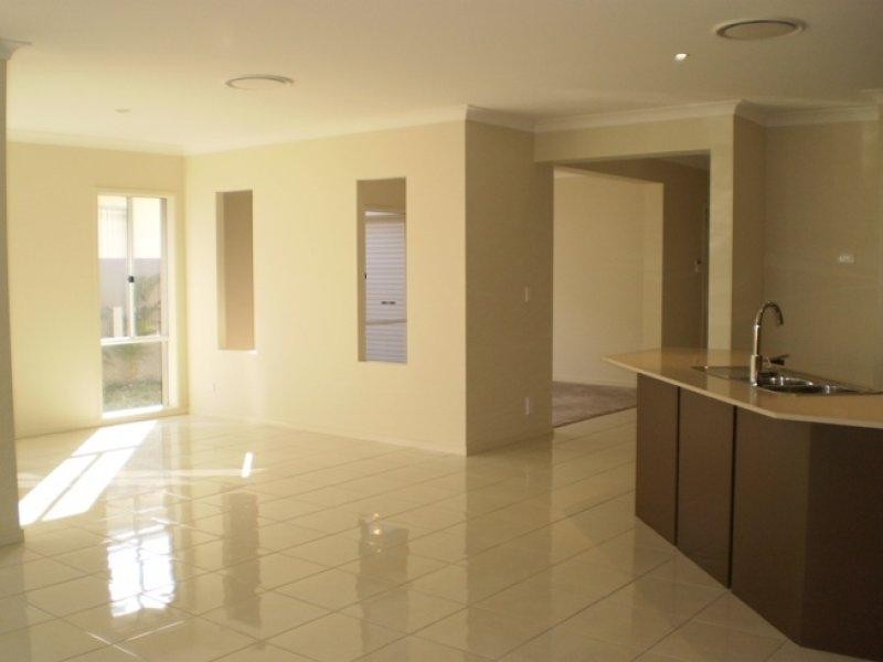 Hope Island QLD 4212