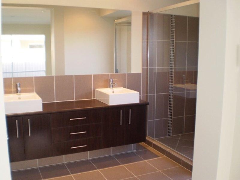 Hope Island QLD 4212