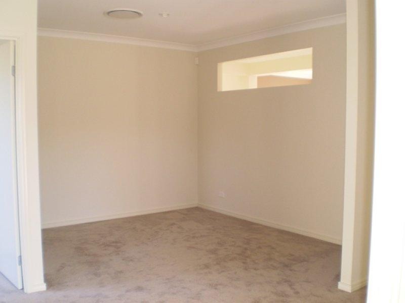 Hope Island QLD 4212