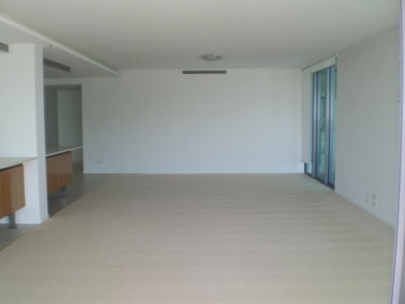 Paradise Point QLD 4216