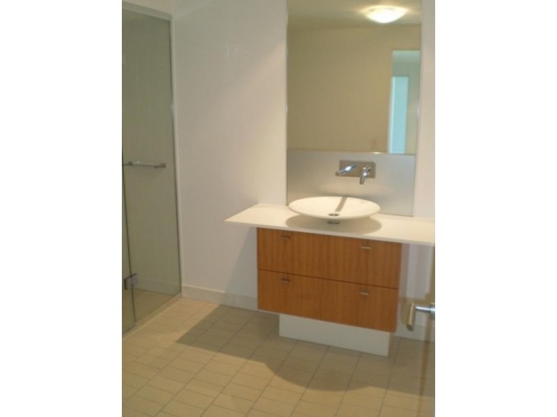 Paradise Point QLD 4216