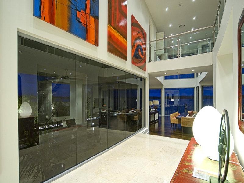 13 Parklane Terrace, Paradise Point QLD 4216