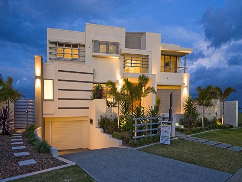 13 Parklane Terrace, Paradise Point QLD 4216