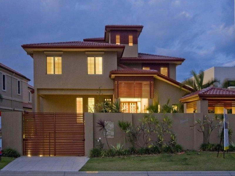 9 King James Court, Paradise Point QLD 4216